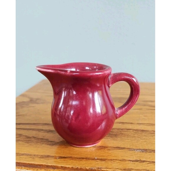 Vintage Homer Laughlin Harlequin Individual Toy Creamer Maroon Miniature 40s - Picture 3 of 5